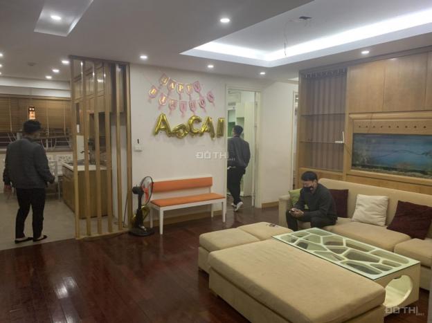 Cho thuê căn hộ 2 ngủ đồ cơ bản 8.5 triệu/ tháng CC New Horizon 87 Lĩnh Nam, Hoàng Mai, 0986204569 13816708