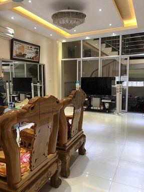 Cho thuê nhà đường Lê Quang Đạo, Nam Từ Liêm, HN, DT 80m2, 5 tầng full đồ gia đình. Giá 31 tr/th 13817595