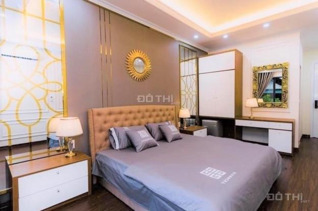 Bán nhà phố Hoàng Cầu, Đống Đa, 7 tầng, thang máy, ô tô tránh, VP, KD 13818128