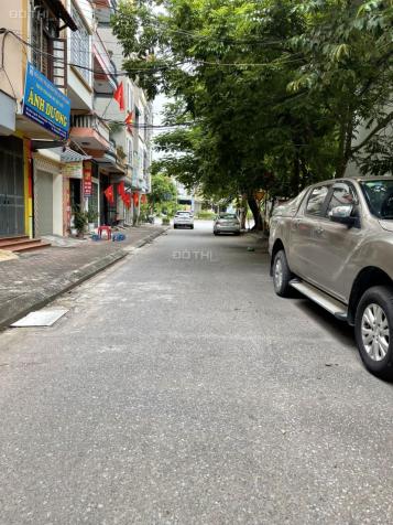 Hiếm bán đất Sài Đồng ô tô tránh, sổ phân lô, gần chợ kinh doanh 13819326