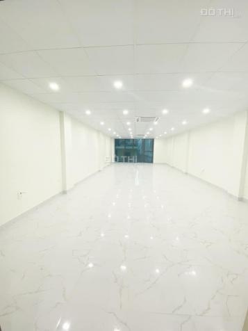 Mặt đường Nguyễn Trãi, 100m2 vuông sàn, không cột, giá thuê ưu đãi 13821125