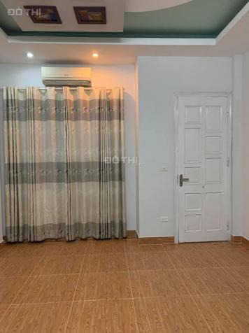 1 căn nhà tại Cự Lộc 30m2 x 5 tầng, Thanh Xuân, HN liên tục giảm giá để bán nhanh. Lh 0818856688 13836363