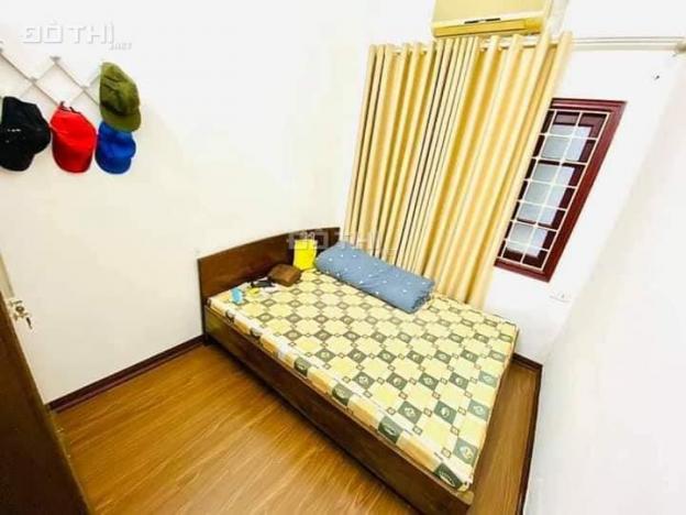 Bán nhanh nhà Tôn Thất Tùng, Đống Đa 89m2 x 3 tầng, giá 8,8 tỷ, thích hợp đầu tư xây CCMN sinh lời 13841274