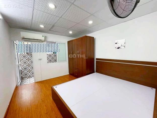 Bán căn hộ 50m2, 2 ngủ, đẹp và hiếm, vị trí trung tâm, Nguyên Hồng, Đống Đa, 1,55 tỷ, 0869622835 13842167