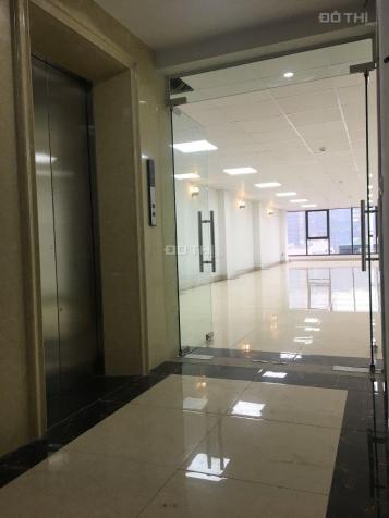Bán tòa văn phòng 9 tầng vip 1 - Mặt phố Hoàng Văn Thái doanh thu 1.8 tỷ/năm giá 40 tỷ 13843046