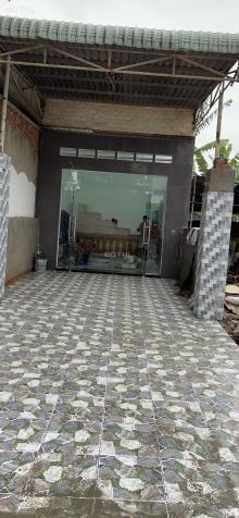 Về quê bán gấp nhà cấp 4 DTSD 100m2. Tiện kinh doanh buôn bán, dân đông, gần chợ 13849468