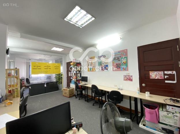 Cho thuê văn phòng full nội thất, miễn phí DV cho 10 - 12 nv giá chỉ 10 tr tại Trần Thái Tông, CG 13852639