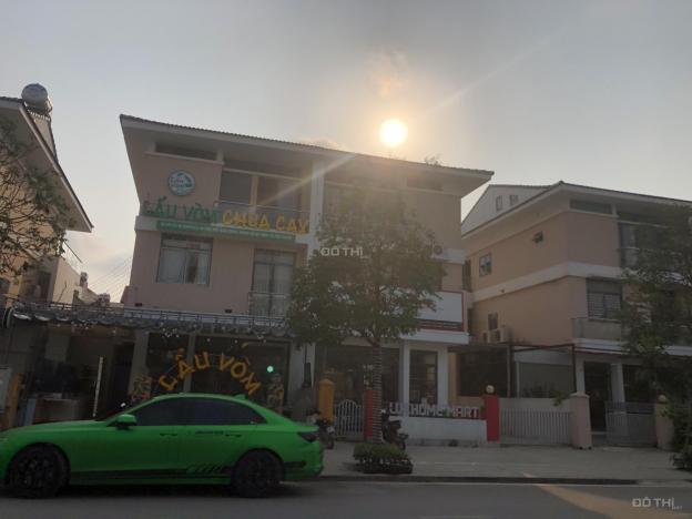 Cho thuê nguyên căn shophouse KĐT Dương Nội 3.5 tầng, mặt đường 27m, DT 200m2 đã hoàn thiện đẹp 13865631