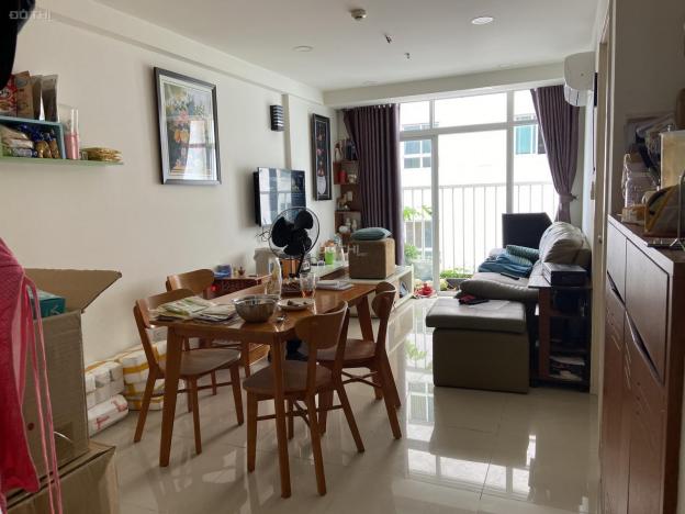 Cần bán căn hộ Skyway - KDC Conic - MT Nguyễn Văn Linh. 2PN 2WC - ban công phòng khách mát mẻ 13868507