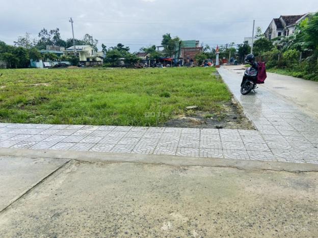 Bán Đất thị xã Điện Bàn, Quảng Nam, giá rẻ nhất khu, có sổ, đường 5,5m, hai mặt tiền 121m2 13850514