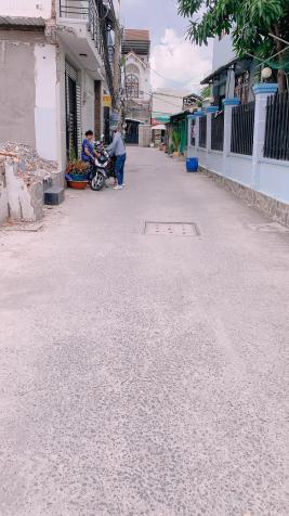 Bán lô đất vuông vắn hẻm xe hơi 935 Huỳnh Tấn Phát Phường Phú Thuận Quận 7, DT 4*18m 13882512