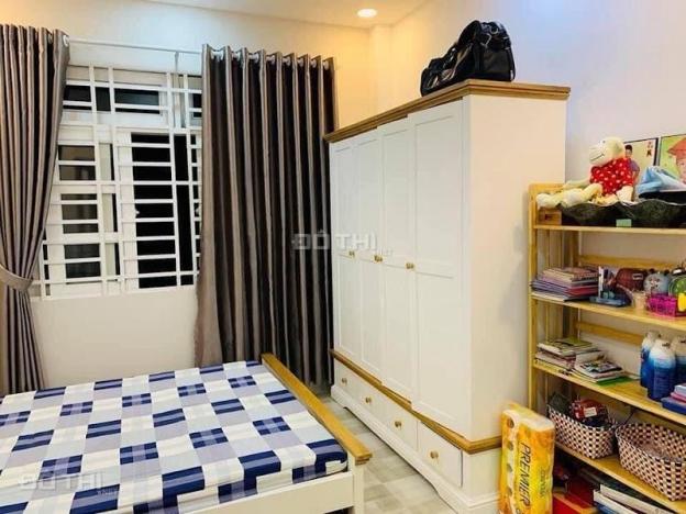 Bán nhà hẻm xe hơi đường Đinh Tiên Hoàng, Bình Thạnh, giá rẻ 43m2, 4 lầu, 6 phòng ngủ 13883433