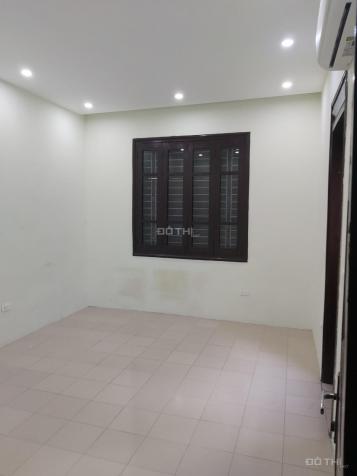 Cho thuê nhà tại Nguyễn Trãi, diện tích XD 70m2 x 2 tầng, giá 14tr/th 13893580