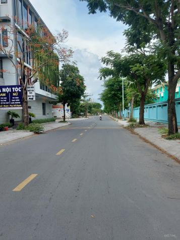 Bán nhà đường Nguyễn Duy Trinh khu dự án 10 ha gần chợ Tân Lập (214m2) 23 tỷ 13894616