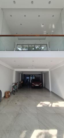 Siêu phẩm mặt phố Nguyễn Văn Cừ, 6 tầng thang máy, vỉa hè thênh thang, kinh doanh siêu sầm uất 13896700