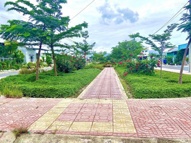 Cần bán gấp 2 lô đất khu tái định cư K8, thuộc bán đảo Cam Ranh Cần vốn kinh doanh nên bán gấp 2 lô 13901147
