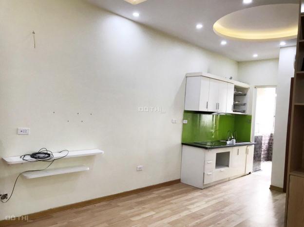 Bán căn hộ CC VP5 Linh Đàm, 45 m2, Sổ đỏ, full đồ, khu dân trí cao, nhà sạch đẹp vào ở luôn 13901584