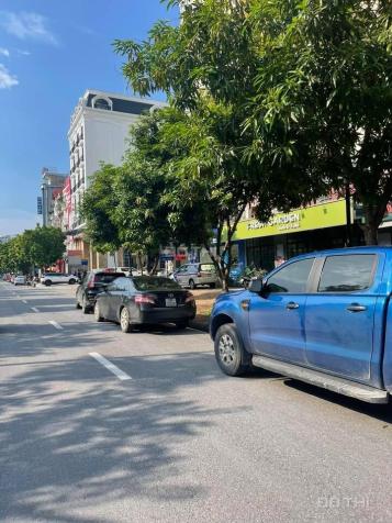 Bán nhà mặt phố lô góc Nguyễn Hoàng xây tòa nhà VP 90m2, 3T, MT 7m 13658232