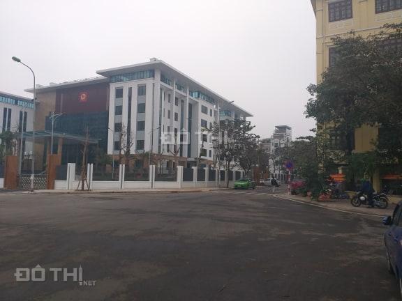 Bán nhà riêng tại đường Trần Quang Diệu, Phường Ô Chợ Dừa, Đống Đa, Hà Nội diện tích 75 m2 16tỷ 13666233