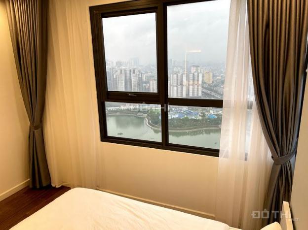 Bán CH chung cư Vinhomes D'Capitale: 72m2, 2PN, hướng Nam view Hồ & CV, giá 4.6 tỷ. LH: 0936031229 13914353