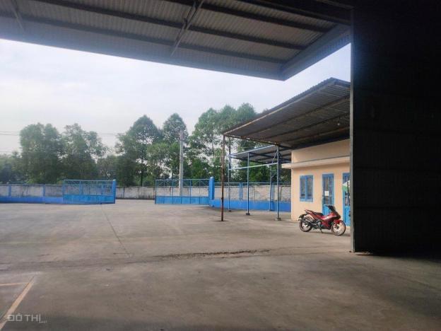 Cho thuê kho xưởng 2000m2, trạm điện lớn, xe công ra vào 13920448