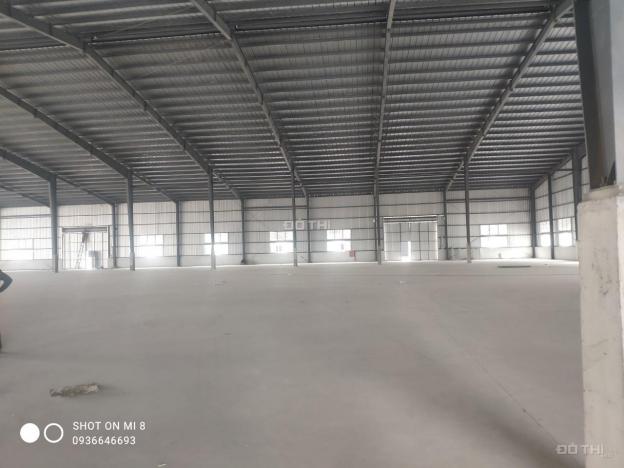 Cho thuê 2 kho 3500m2 và 6000m2 mặt đường 10, xưởng mới dựng tiêu chuẩn PCCC 13920452