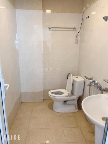 Bán nhanh nhà mặt phố Nghi Tàm, TH, giá 13 tỷ, 62m2x5 tầng, SĐCC 13931579