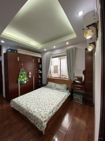 Bán căn hộ chung cư 184 Hoàng Quốc Việt căn góc 105m2 2pn nhà sửa đẹp ban công ĐN thoáng mát 13933791