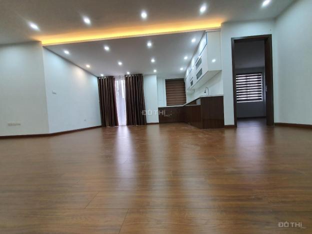 Bán căn hộ chung cư C4 Đỗ Nhuận căn 121m2 3pn view công viên Hoà Bình nhà sửa đẹp nội thất cơ bản 13937624