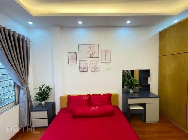 Bán nhà phố Tôn Thất Tùng, Đống Đa 45m2 giá 5,7 tỷ. LH 0387211123 13940511