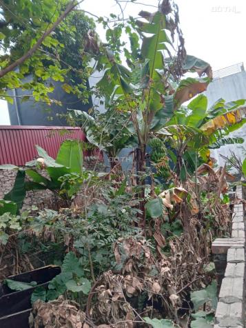 Cần bán nhà C4 giá 2.4 tỷ, ngõ ô tô vào được, vị trí đắc rất tiện ích 13940990