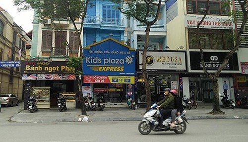 Bán nhà mặt phố Nguyễn Khuyến, Hà Đông, hai làn đường 36m, kinh doanh bất chấp, 25.6 tỷ 13944780