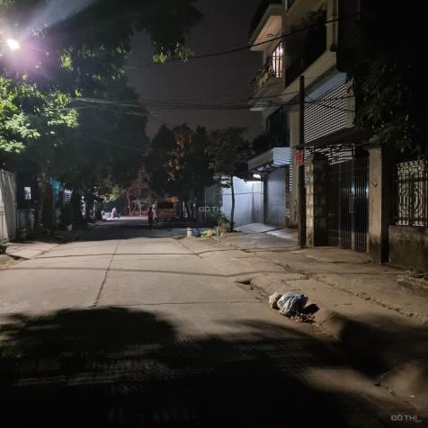 Bán đất phố Cổ Linh hiếm nhà bán gần chung cư quân đội 40m2 đường trước nhà 7m, giá 2.25 tỷ 13946946