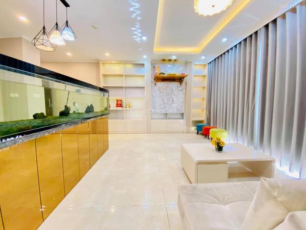 Bán chung cư Vinhomes D'Capitale, căn góc, tòa C1, 90m2, 3PN, 4.4 tỷ, view và phòng như ảnh 13949454