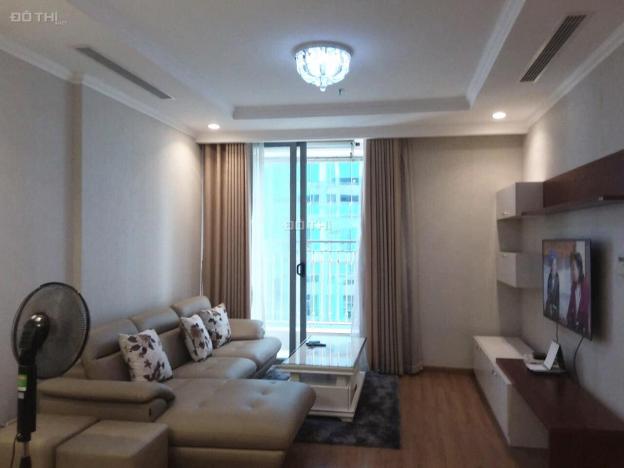 Chính chủ cần bán căn hộ 86m2, 2 PN, ban công Đông Nam ở Vinhomes Nguyễn Chí Thanh. Lh 0932438182 13962659