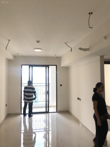 Bán căn hộ 60m2 Saigon Royal Quận 4 nội thất cơ bản, giá 4.3 tỷ có thương lượng 13968283