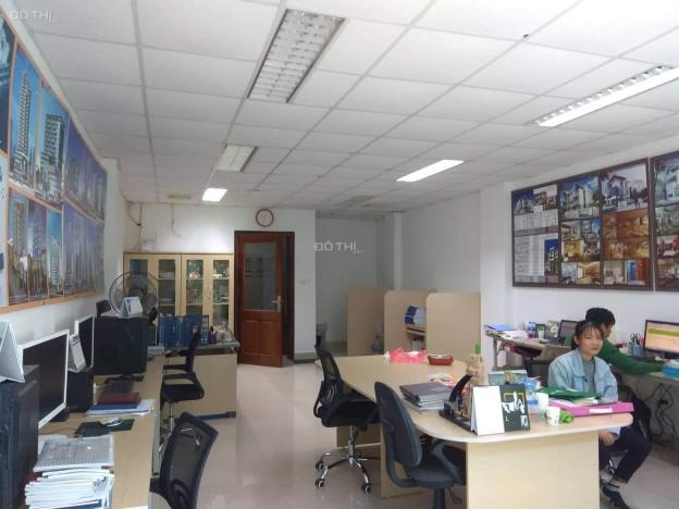 Chính chủ cho thuê văn phòng 35m2 - 55m2 tại Duy Tân, Trần Thái Tông, giá tốt, vị trí đẹp 13963443
