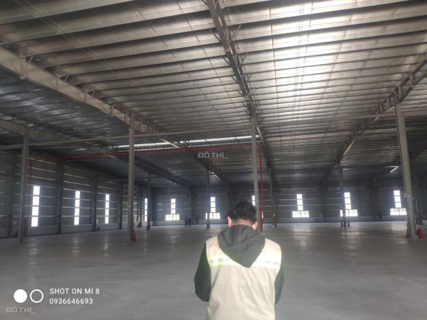 Cho thuê dãy kho xưởng trong KCN Nam Đình Vũ các DT 1850m2, 2300m2 mới 13976307