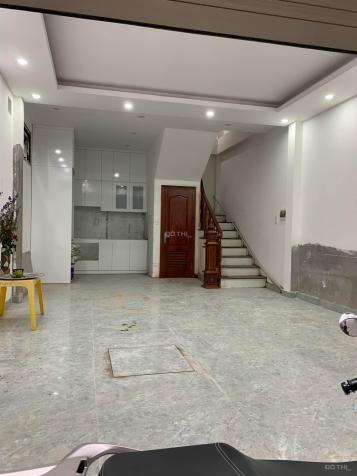 Hot bán nhà MP Hoàng Hoa Thám, giá 13 tỷ, 43m2, MT 8m, vỉa hè rộng, KD sầm uất, lô góc 13978662