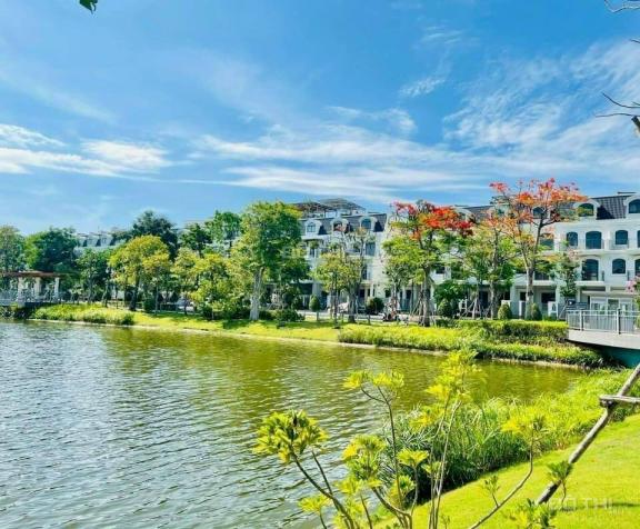 Cần bán gấp biệt thự view hồ Lakeview, Quận 2 DT 8x22m giá 33,3 tỷ LH 0939311495 13979627