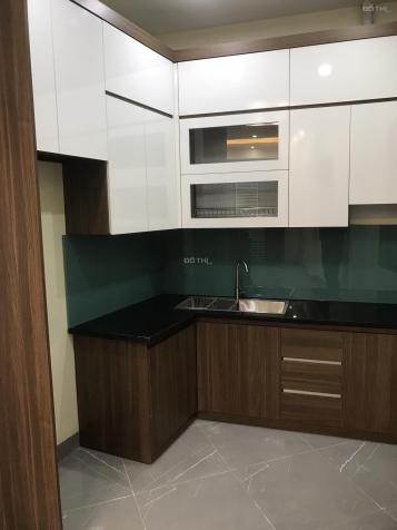 Cần bán nhà 5 tầng cực xịn dân xây trung tâm Phố Trạm Long Biên 36m2 lô góc 2.85 tỷ ở ngay 13990256