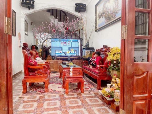Gia đình chuyển công tác - cần bán căn nhà phố Thượng Thanh full nội thất chỉ hơn 3 tỷ 13992497