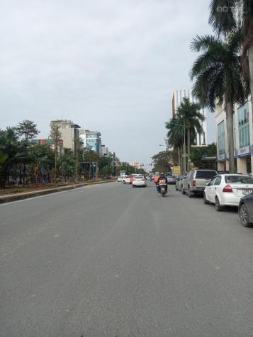 Bán nhà siêu vip đường Hoàng Quốc Việt, Cầu Giấy, DT 200m2 x 6 tầng, mặt tiền 10m, LH 0989793003 14002007