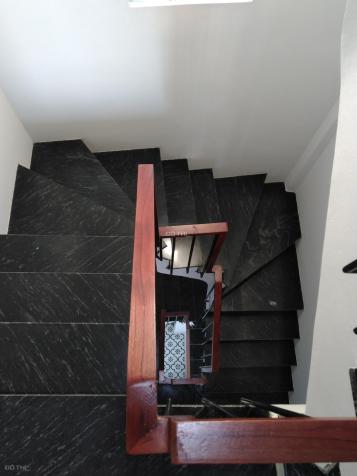 Bán nhà ngõ 8 Chùa Hà - Dịch Vọng, Cầu Giấy 35m2 x 5 tầng mới cực đẹp ô tô gần 3,9 tỷ 14005584