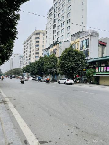 Bán mặt phố Trần Hưng Đạo vị trí tuyệt đẹp, 420m2, mặt tiền 11m, giá chào 222 tỷ 14006047