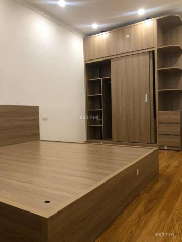 Bán nhà Thạch Bàn Cổ Linh Long Biên 45m2 5 tầng có sân rộng, cổng riêng giá 5.2 tỷ, LH: 0979349888 14007349