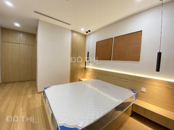 Chính chủ cần bán căn hộ tầng 30 chung cư FLC 36 Phạm Hùng, DT: 98m2, 3 ngủ, đầy đủ đồ. 0983335420 14013035