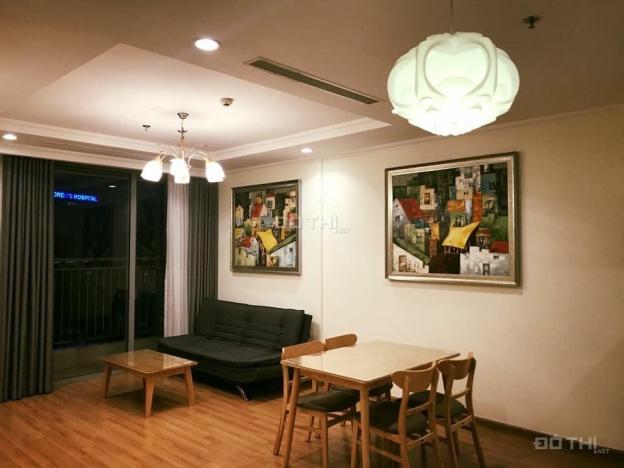 Cho thuê căn hộ 3 phòng ngủ, đủ đồ Vinhomes Nguyễn Chí Thanh, ban công đông nam 14019938