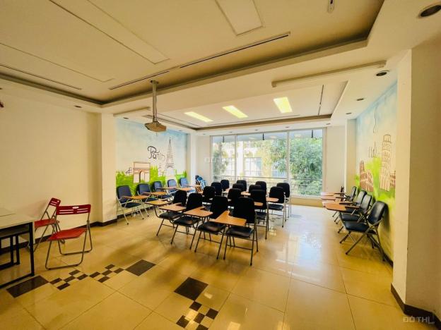 Nhà mặt phố 8 tầng có hầm duy nhất đang bán mặt phố Lý Nam Đế 14033804