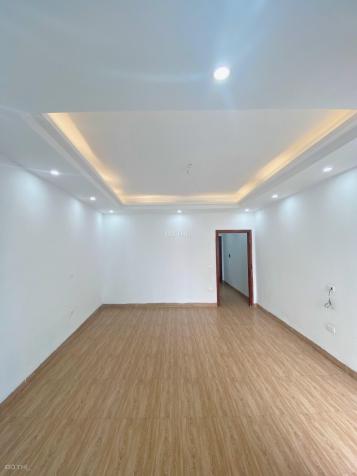 Chính chủ cần bán nhà mới gần cầu Hữu Hòa Thanh Trì 35m2 5 tầng. Thiết kế đẹp, độc lập, tường riêng 14044098